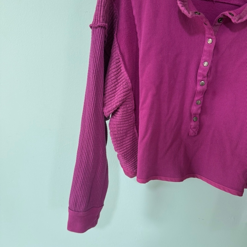 FREE PEOPLE FP MOVEMENT MAGENTA BACK TO ME LAYER CROPPED HENLEY SHIRT TOP S - Picture 2 of 8
